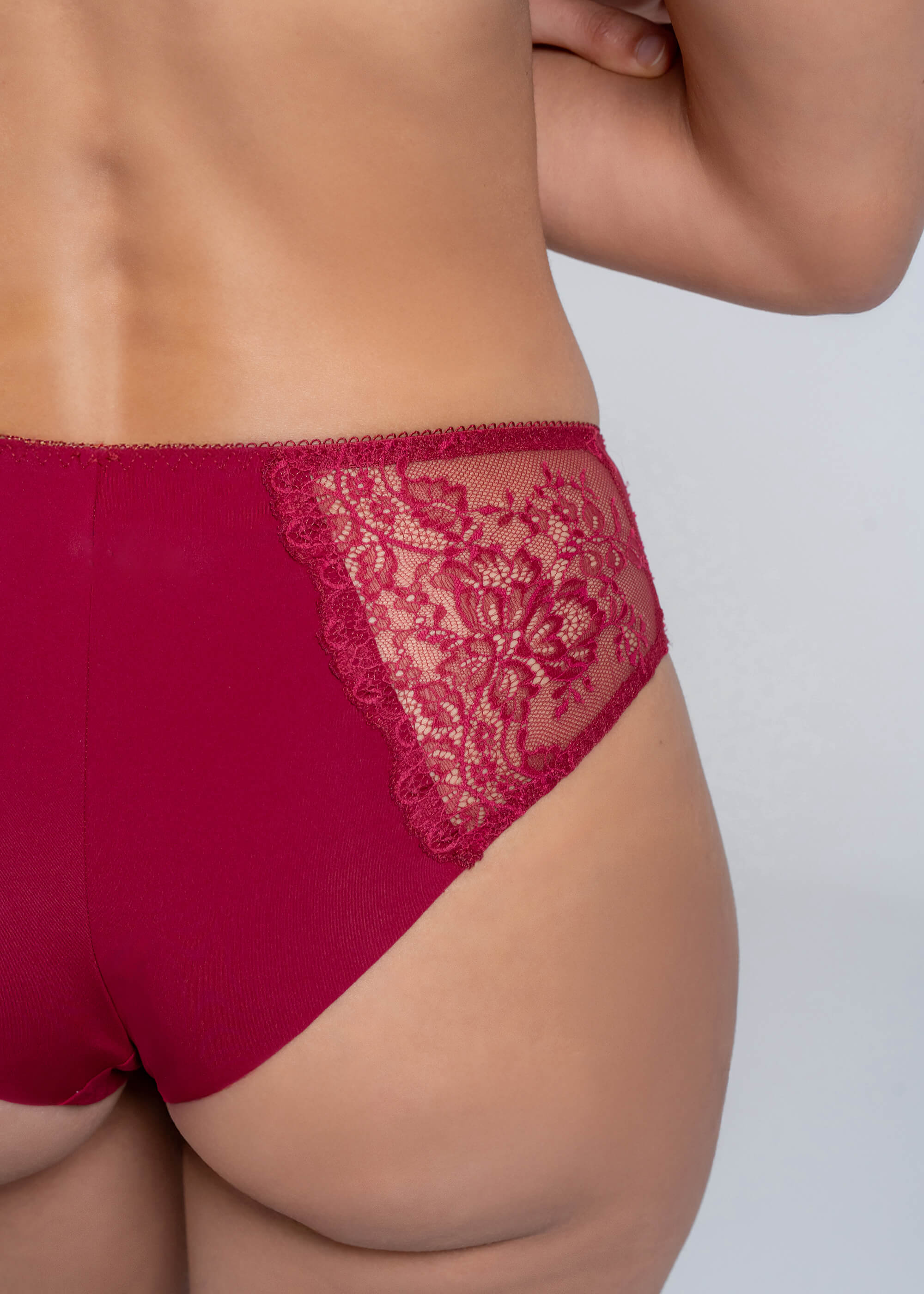 Culotte taille haute en microfibre & dentelle